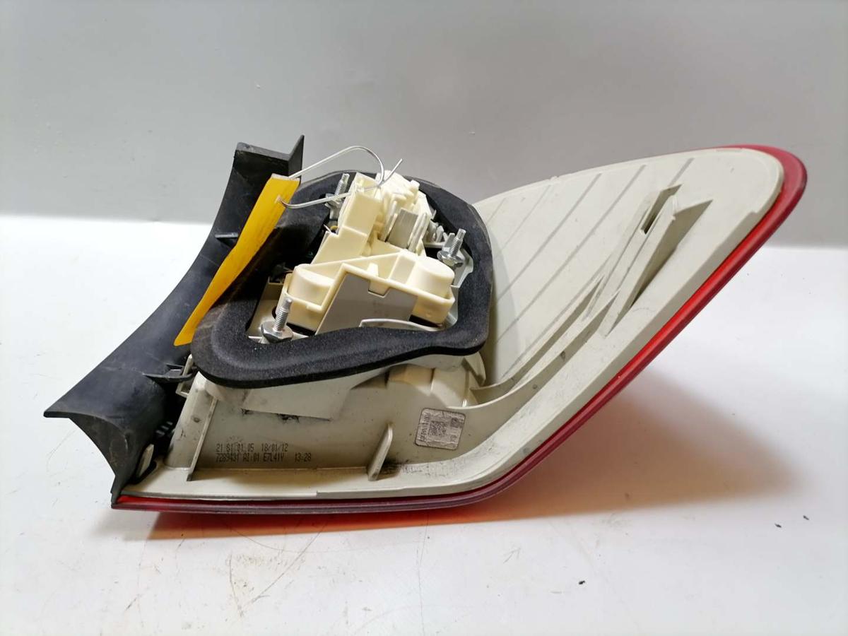 BMW 3er E91 Bj.2012 original Rücklicht Rückleuchte Schlussleuchte links außen LED Kombi Facelift